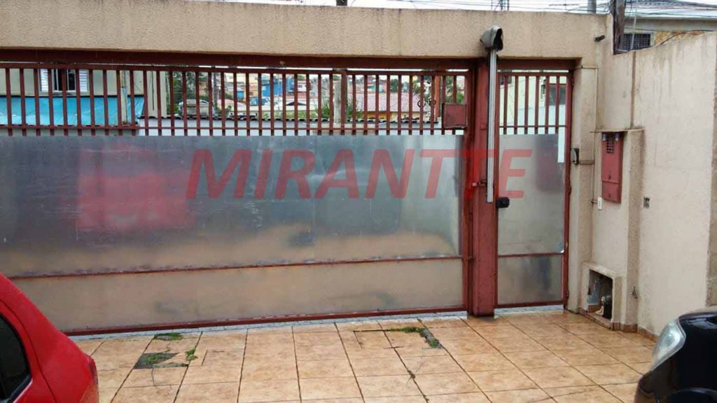 Sobrado com 3 quartos em Jardim Popular