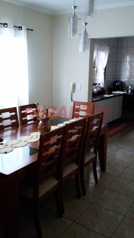 Sobrado com 3 quartos em Jardim Popular