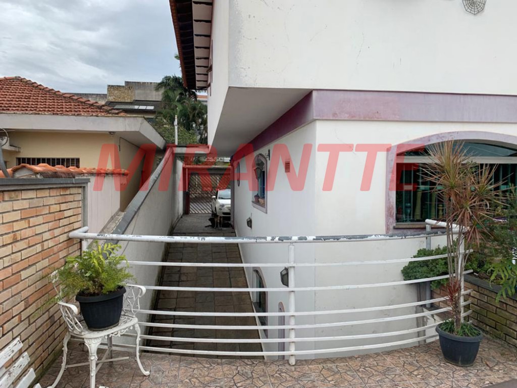 Sobrado de 220m² com 4 quartos em Palmas Do Tremembé