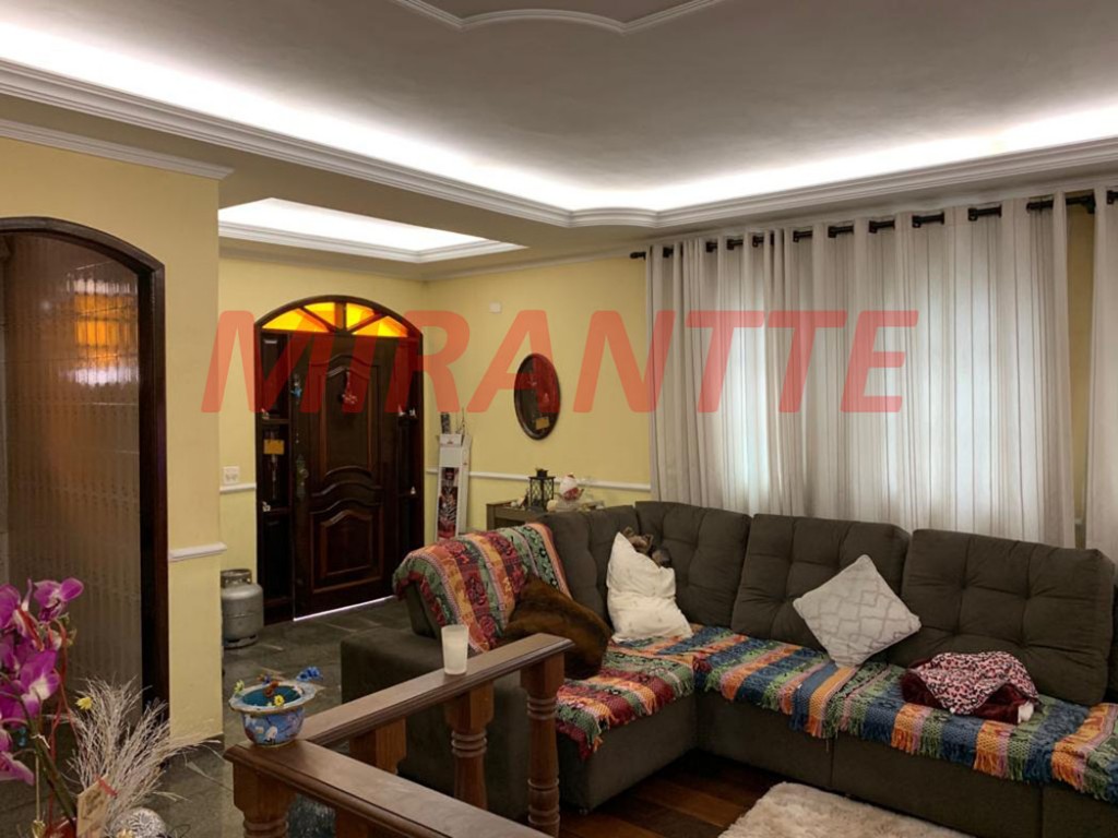 Sobrado de 220m² com 4 quartos em Palmas Do Tremembé