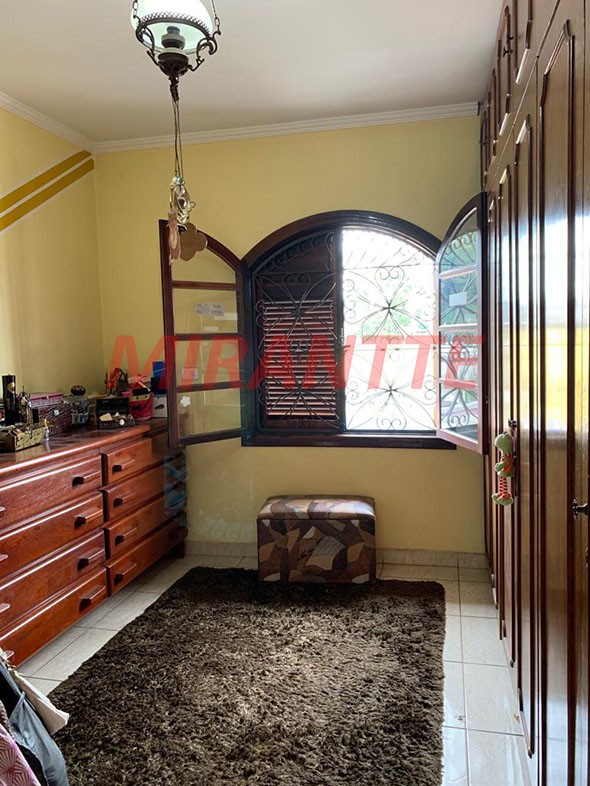 Sobrado de 220m² com 4 quartos em Palmas Do Tremembé