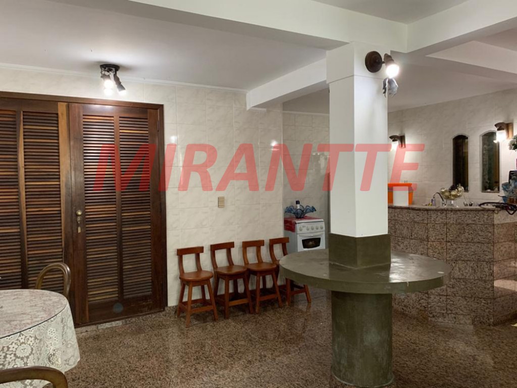 Sobrado de 220m² com 4 quartos em Palmas Do Tremembé