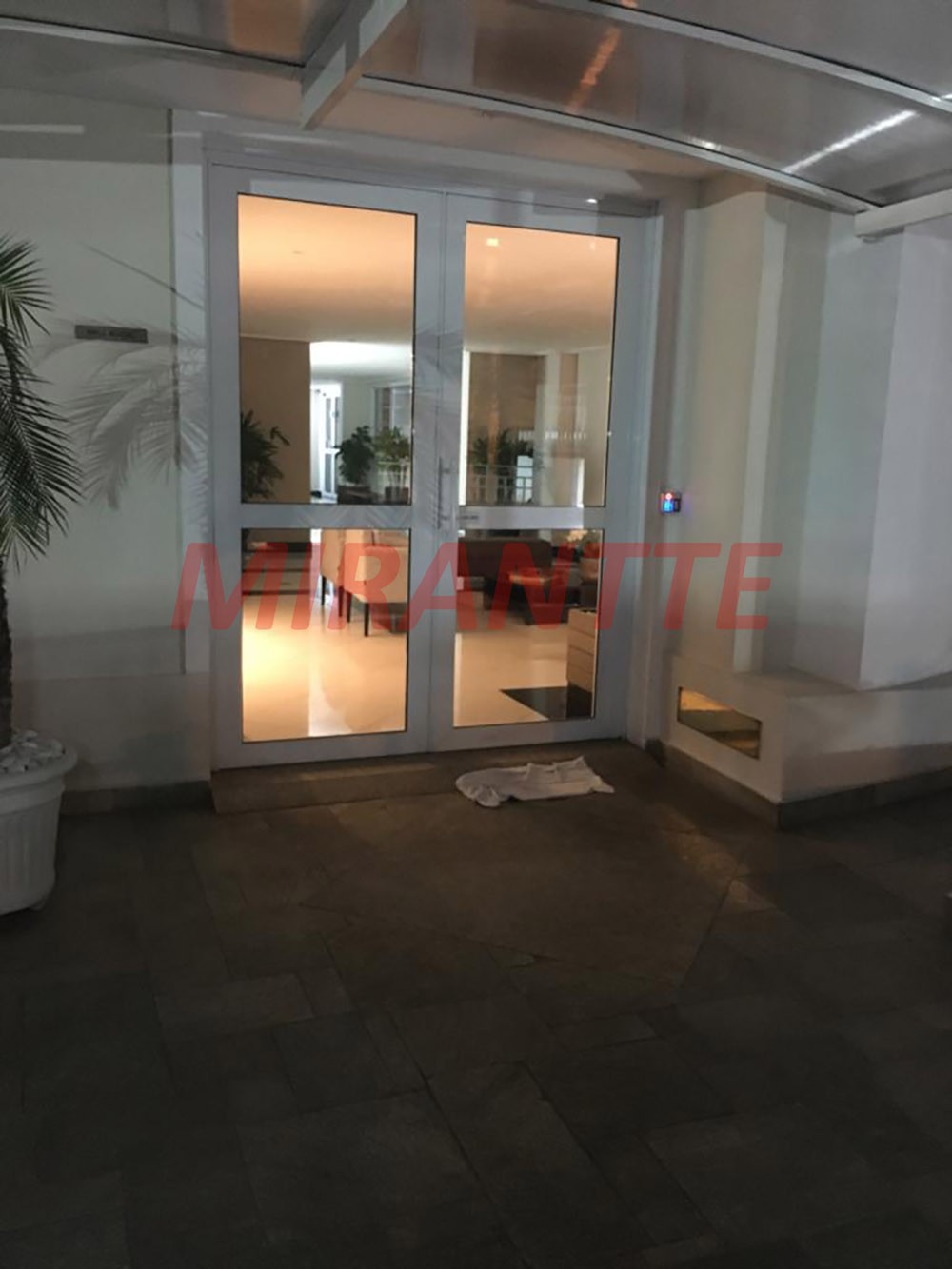 Apartamento de 66m² com 2 quartos em Santana