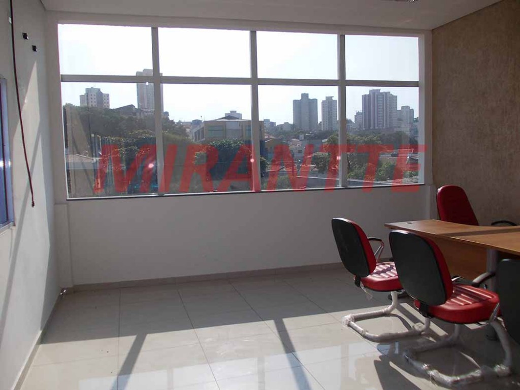 Comercial de 150m² em Água Fria