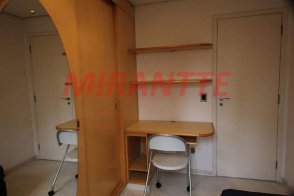 Apartamento de 65m² com 2 quartos em Moema