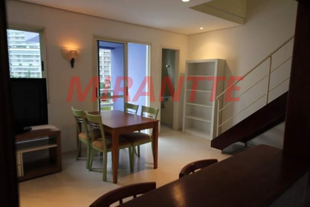 Apartamento de 65m² com 2 quartos em Moema