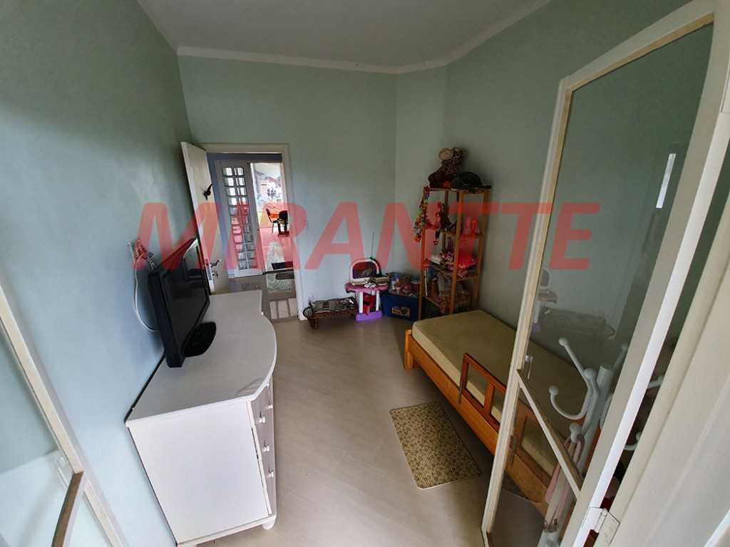 Sobrado de 270m² com 4 quartos em Serra Da Cantareira