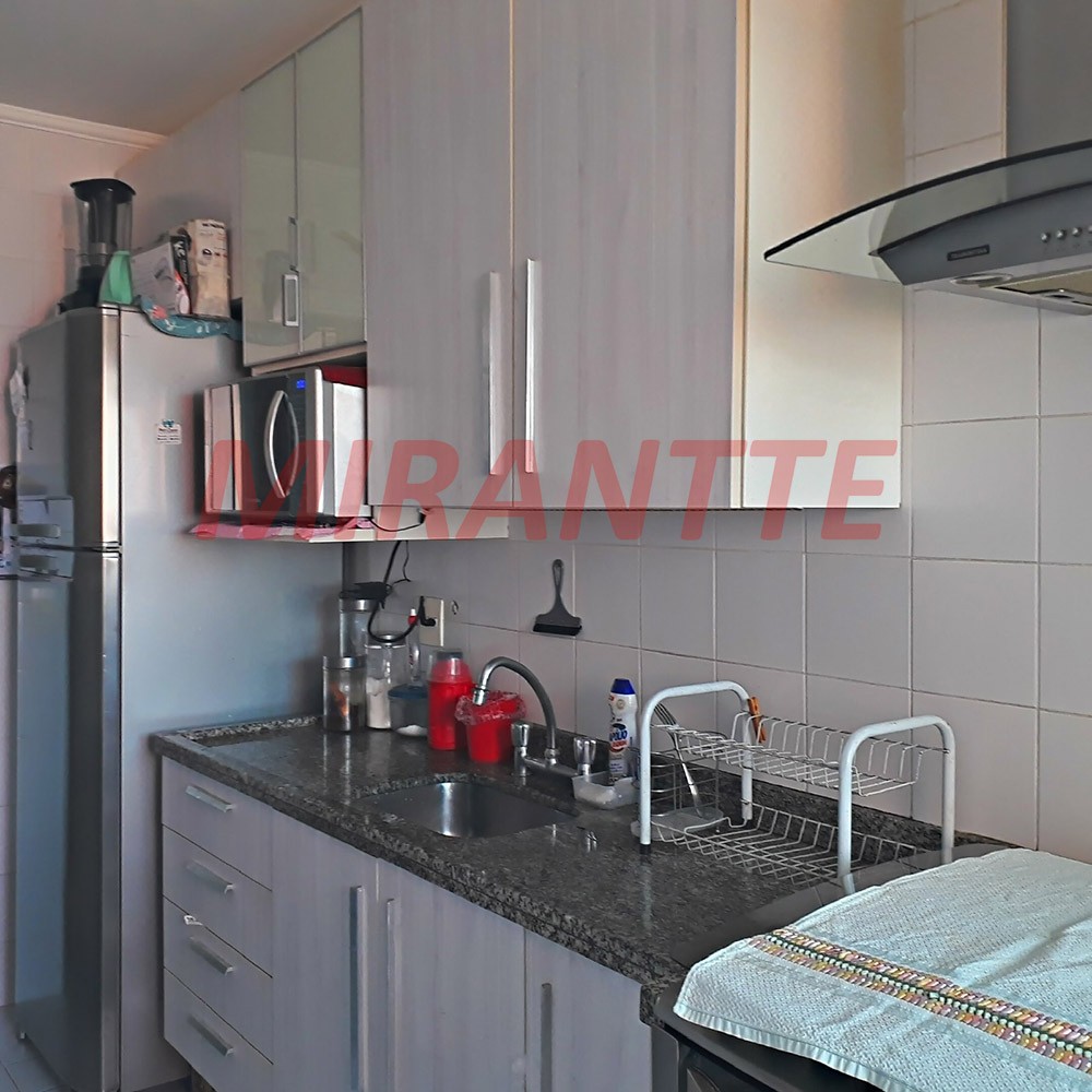Apartamento com 3 quartos em Limão