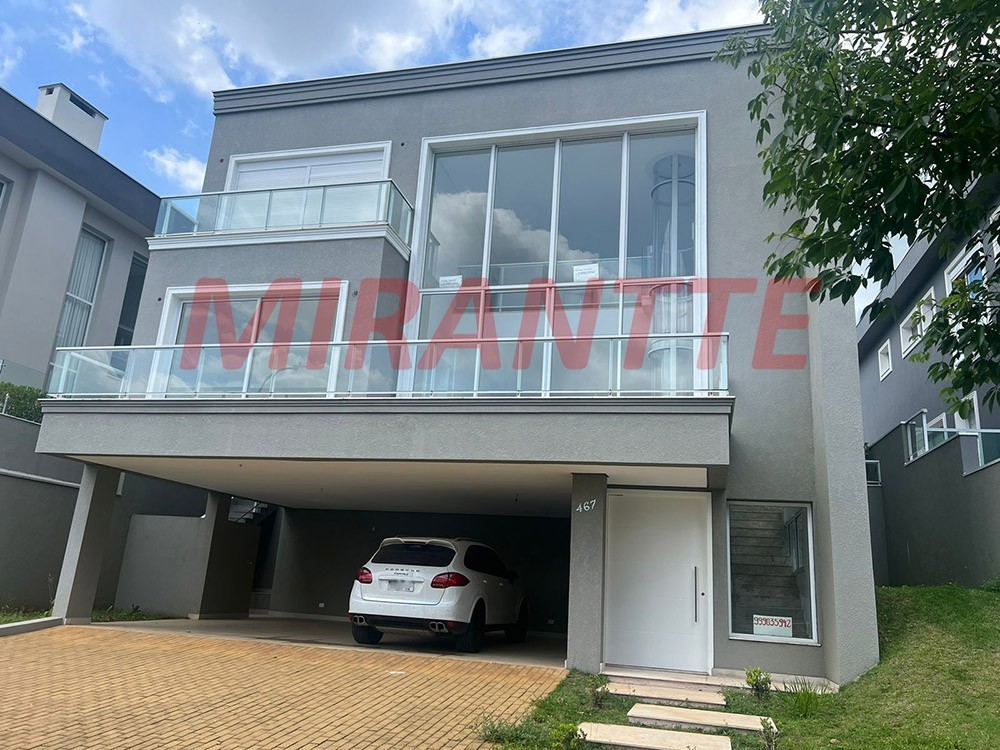 Sobrado de 430m² com 4 quartos em Alphaville