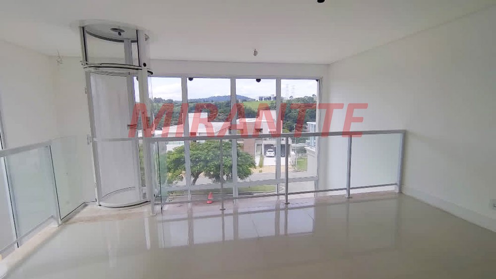 Sobrado de 430m² com 4 quartos em Alphaville