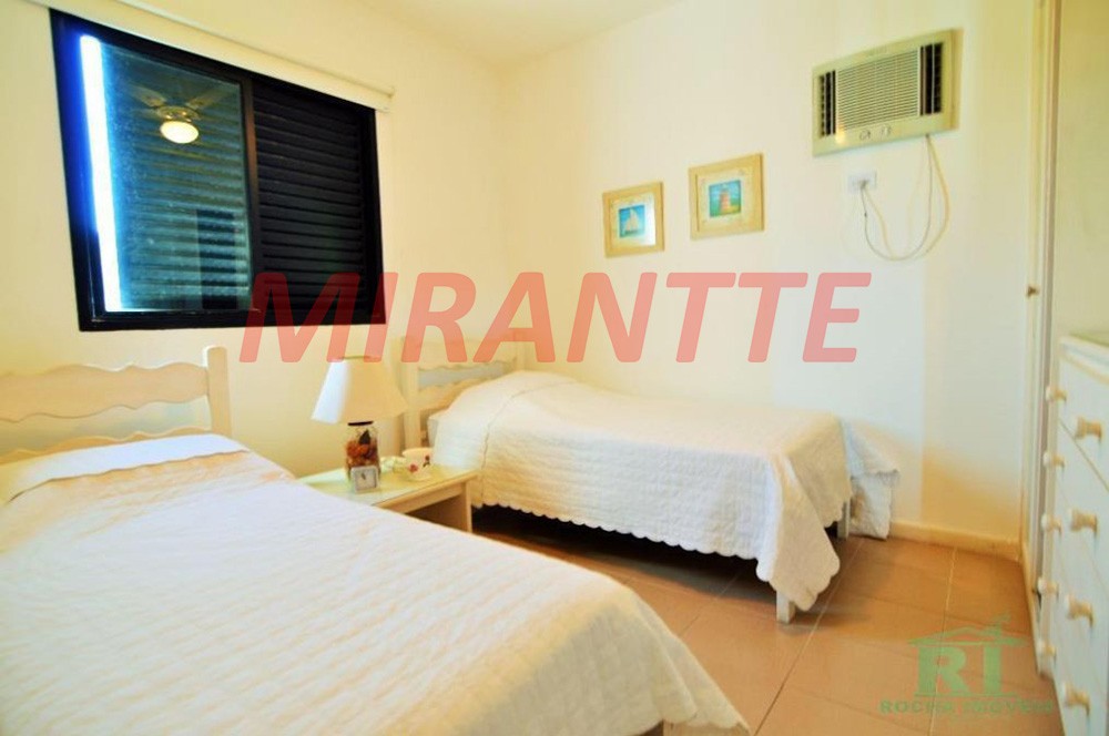 Cobertura duplex de 214m² com 4 quartos em Pitangueiras