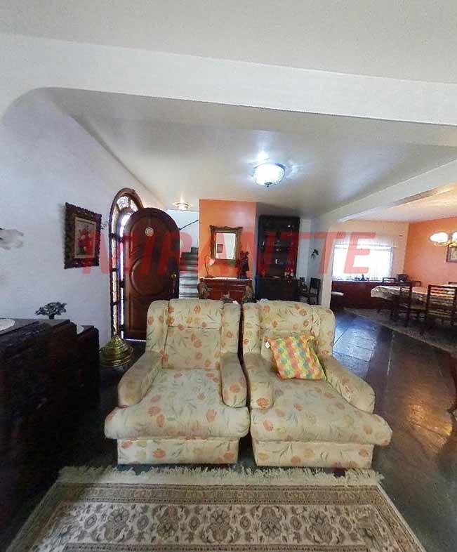 Sobrado de 320m² com 3 quartos em Santa Teresinha