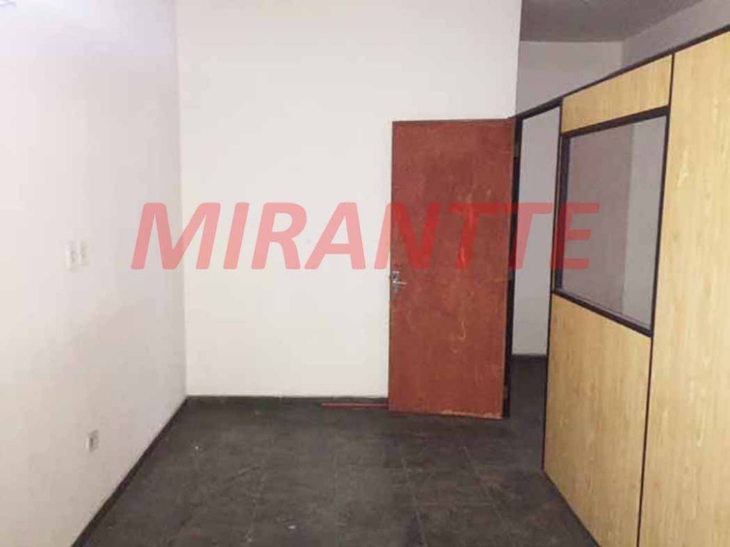 Comercial de 190m² em Santana