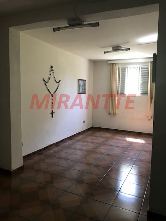 Sobrado de 348m² com 5 quartos em Vila Aurora