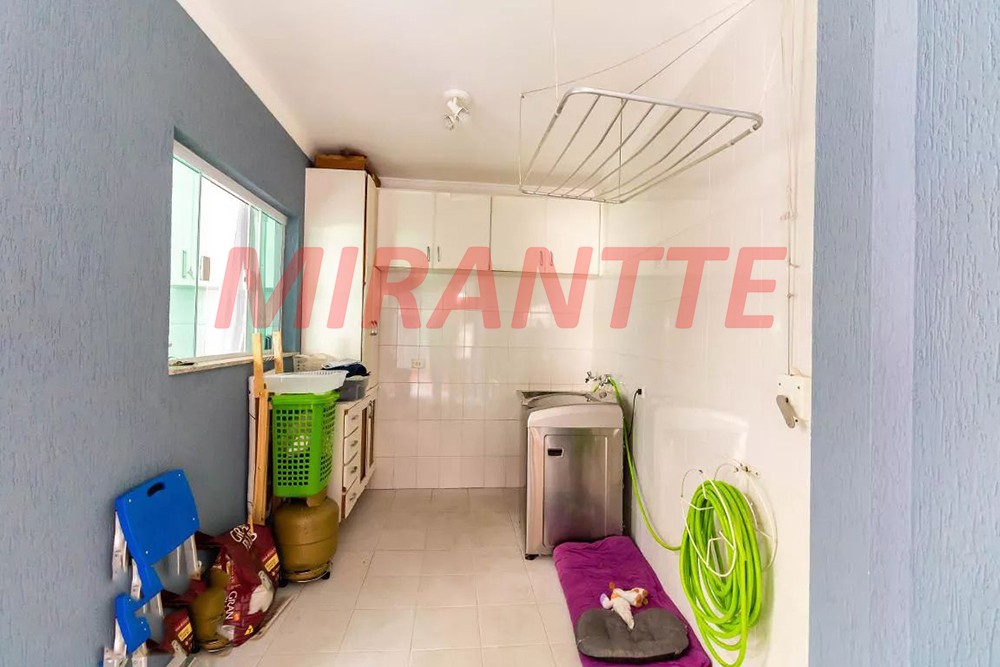Sobrado de 183m² com 3 quartos em Parada Inglesa