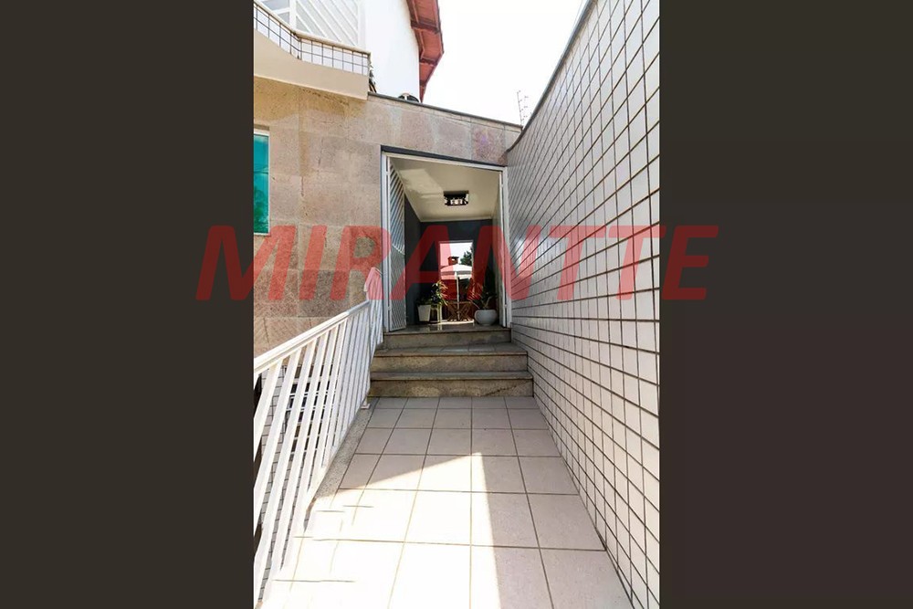 Sobrado de 183m² com 3 quartos em Parada Inglesa