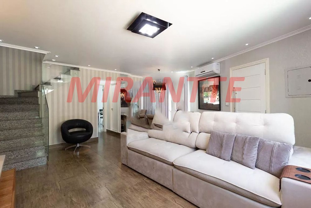 Sobrado de 183m² com 3 quartos em Parada Inglesa
