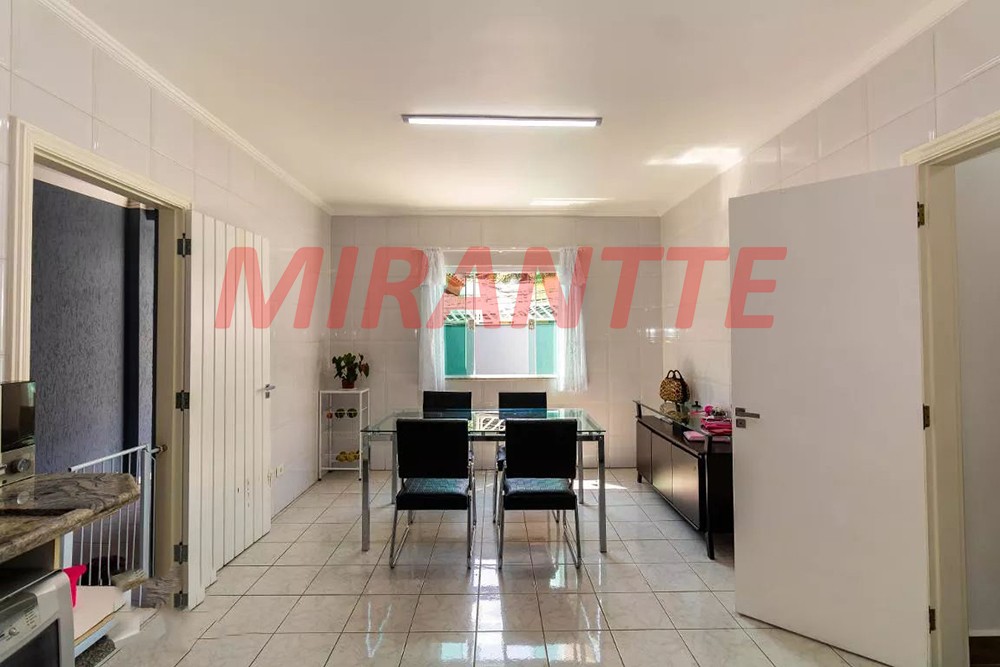 Sobrado de 183m² com 3 quartos em Parada Inglesa