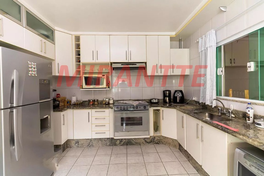 Sobrado de 183m² com 3 quartos em Parada Inglesa