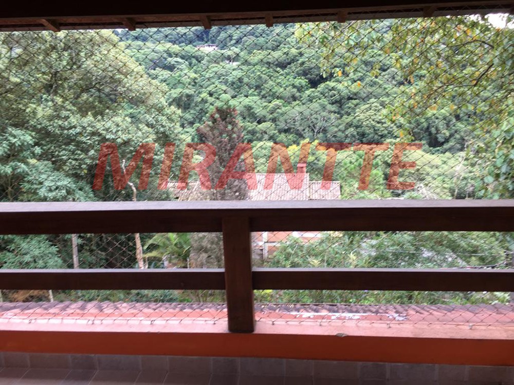 Sobrado de 360m² com 3 quartos em Serra da Cantareira