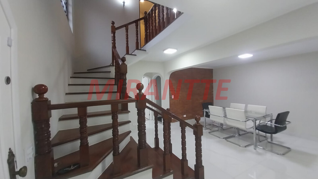 Sobrado de 298m² com 3 quartos em Bortolândia