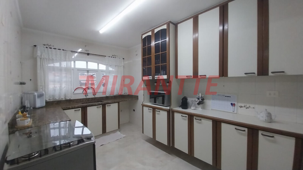 Sobrado de 298m² com 3 quartos em Bortolândia