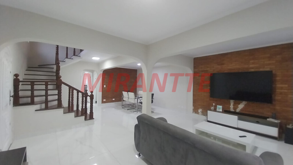 Sobrado de 298m² com 3 quartos em Bortolândia