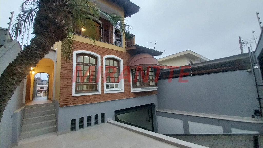 Sobrado de 298m² com 3 quartos em Bortolândia