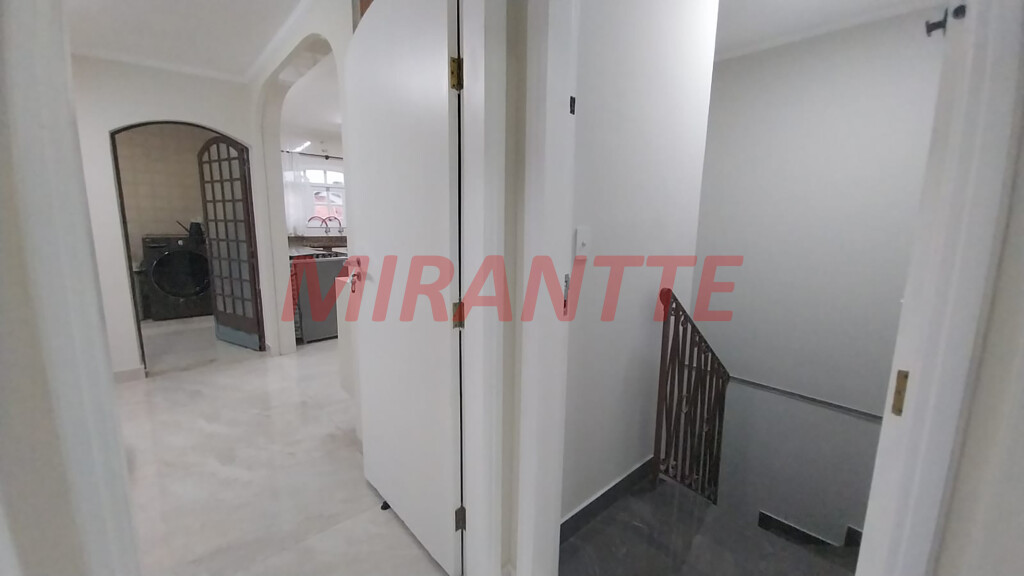 Sobrado de 298m² com 3 quartos em Bortolândia