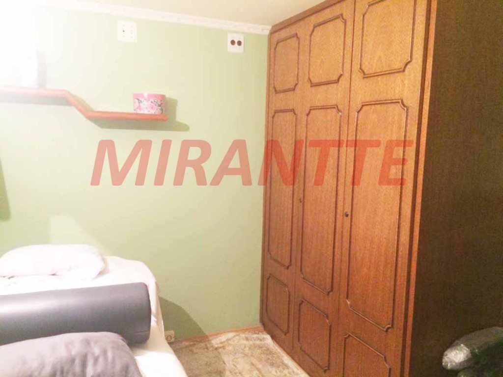Sobrado de 220m² com 4 quartos em Tremembe