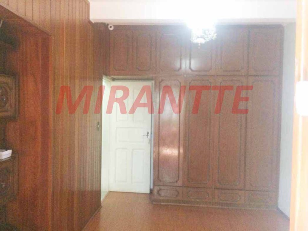 Sobrado de 220m² com 4 quartos em Tremembe