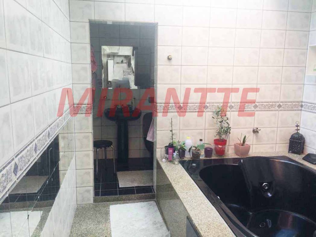 Sobrado de 220m² com 3 quartos em Tremembe