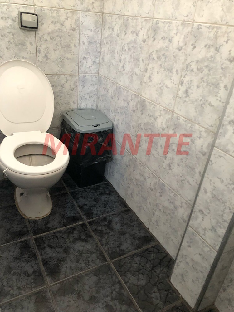 Comercial de 770m² em Santana