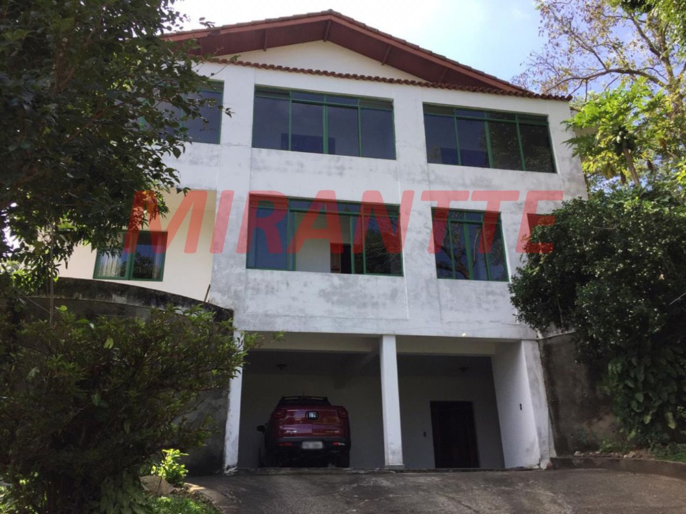 Sobrado de 480m² com 3 quartos em Centro – Mairiporã