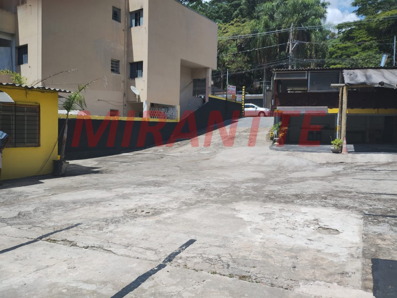 Terreno de 528m² em Horto Florestal