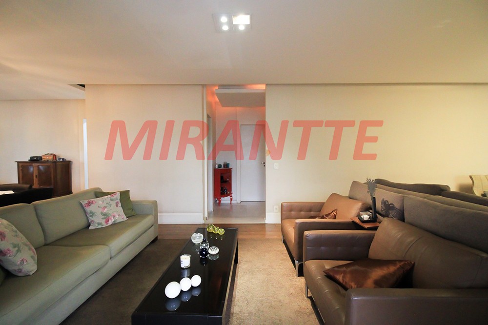 Apartamento de 189m² com 4 quartos em Santana
