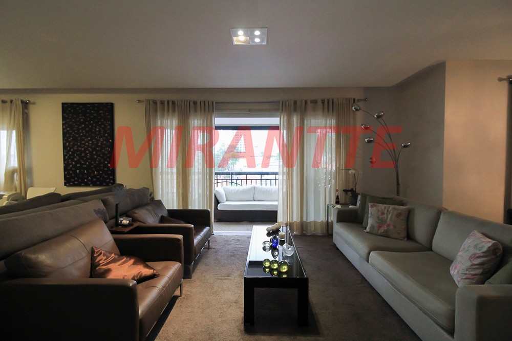 Apartamento de 189m² com 4 quartos em Santana