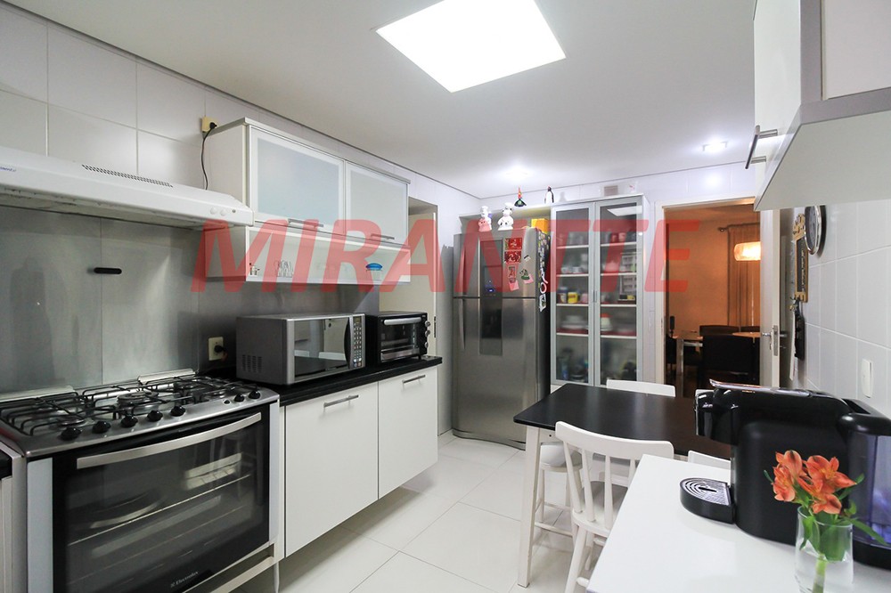 Apartamento de 189m² com 4 quartos em Santana