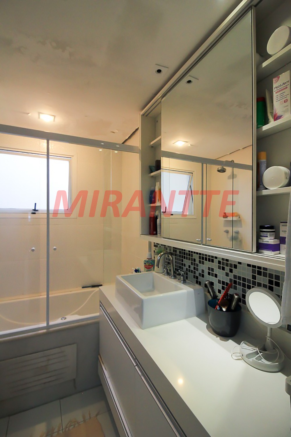 Apartamento de 189m² com 4 quartos em Santana