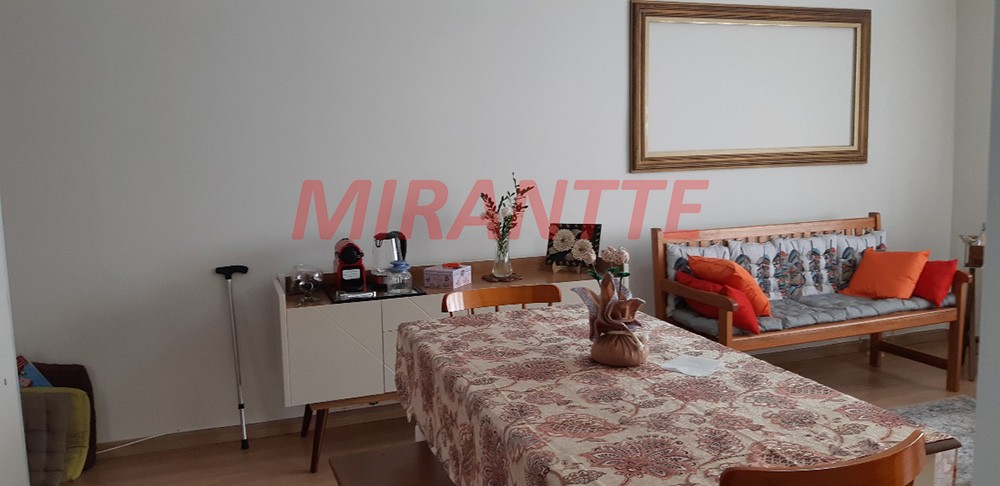 Apartamento com 3 quartos em Casa Verde Baixa