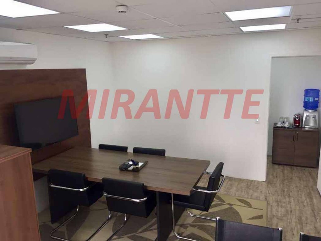 Comercial de 39m² em Santana