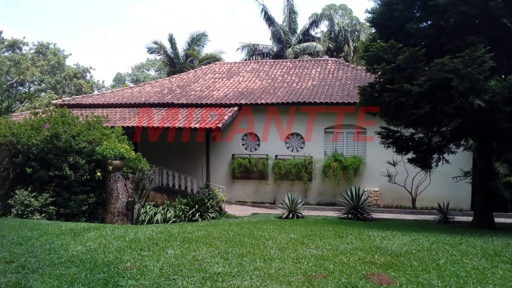 Casa terrea de 420m² com 3 quartos em Centro – Mairiporã