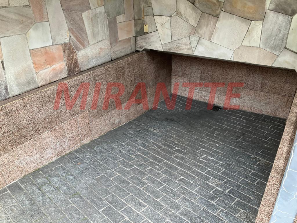 Sobrado de 80m² com 2 quartos em Santana
