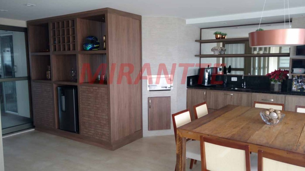 Apartamento de 250m² com 5 quartos em Santana