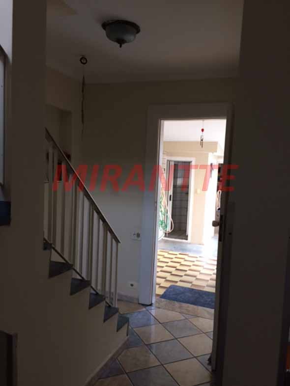 Sobrado de 215m² com 3 quartos em Vila Mazzei