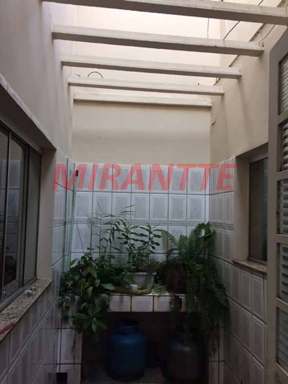 Sobrado de 215m² com 3 quartos em Vila Mazzei