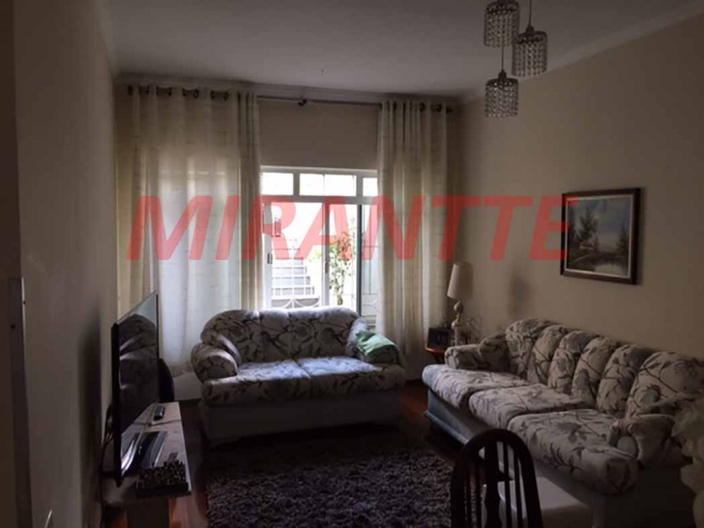 Sobrado de 215m² com 3 quartos em Vila Mazzei
