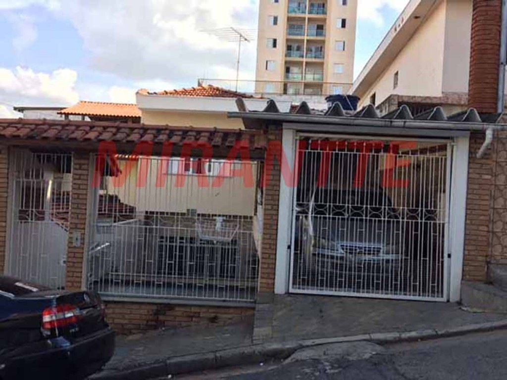 Sobrado de 215m² com 3 quartos em Vila Mazzei
