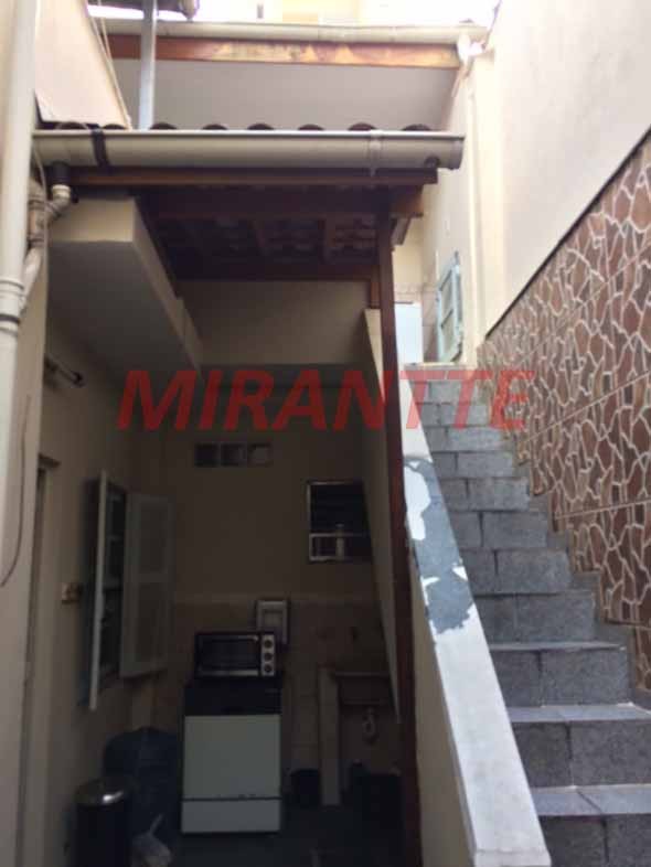 Sobrado de 215m² com 3 quartos em Vila Mazzei