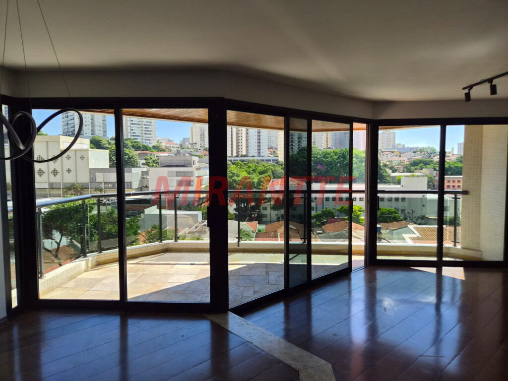 Apartamento de 217m² com 4 quartos em Santana